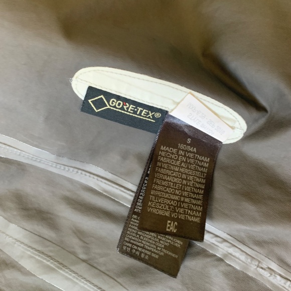 Marmot wind/rain Jacket - Picture 4 of 5